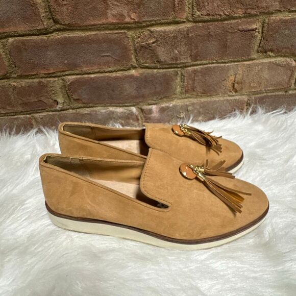 Lindsay Phillips Women’s Dayna Tan Loafer Size 9 - Picture 1 of 10